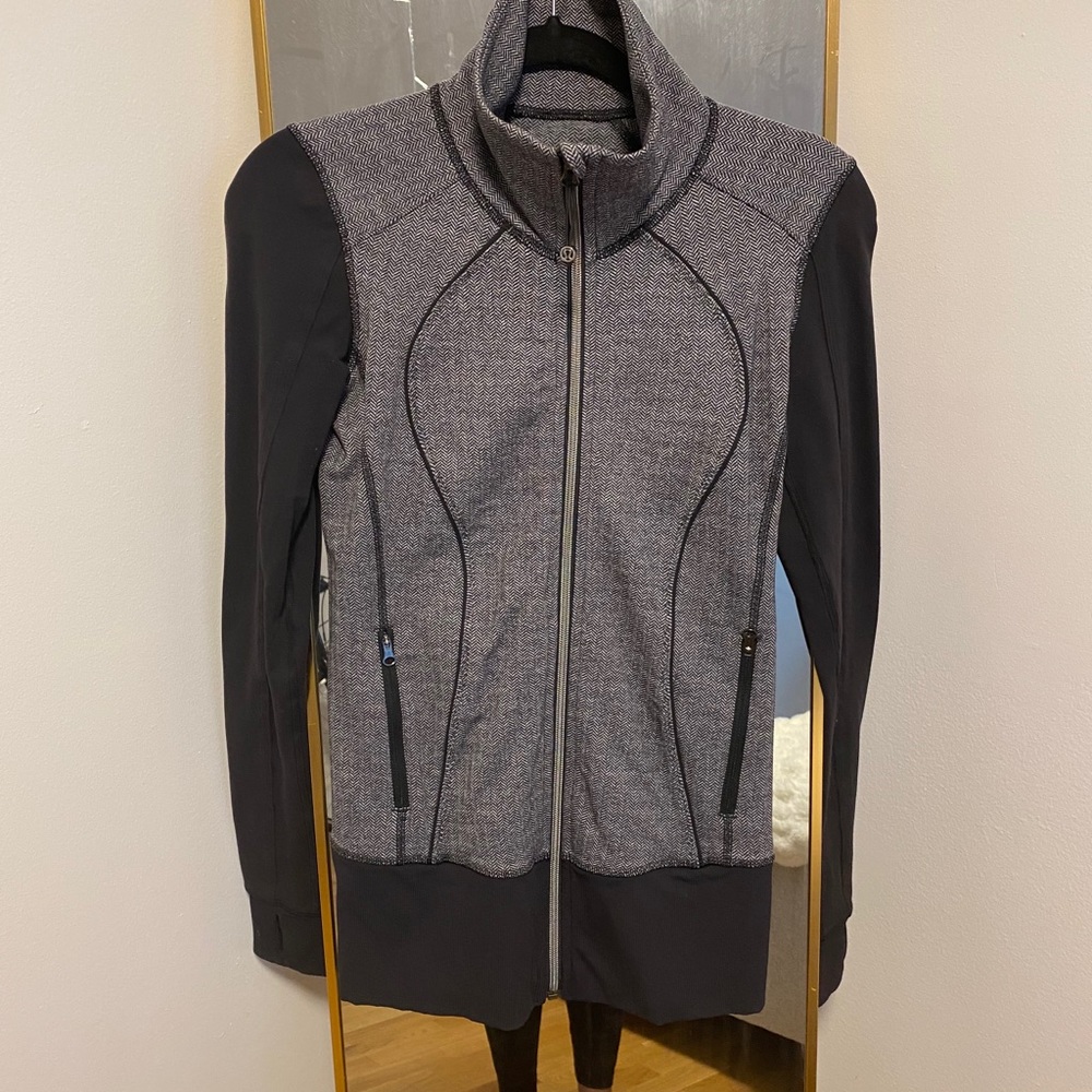 Lululemon running jacket
